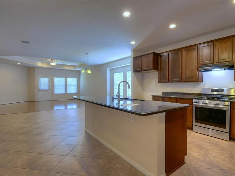 4711 Bellows View Dr — Photo 6