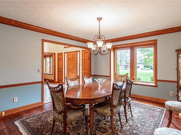 4th image of 10214 Blossom Wood Ct