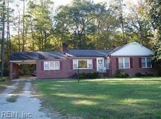 23238 Sunlight Dr, Courtland, VA 23837