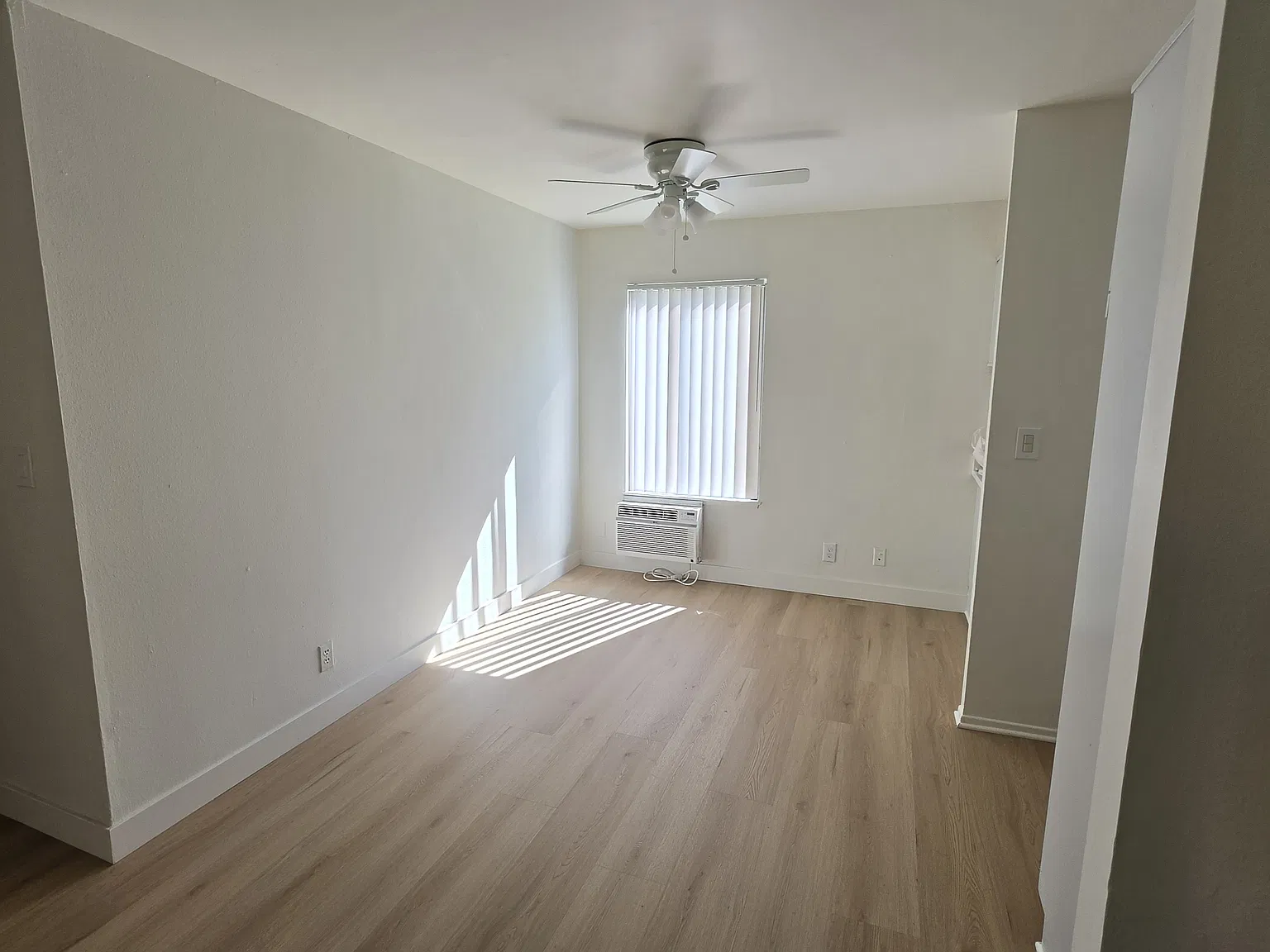 2 bed, $2,195 — Photo 4