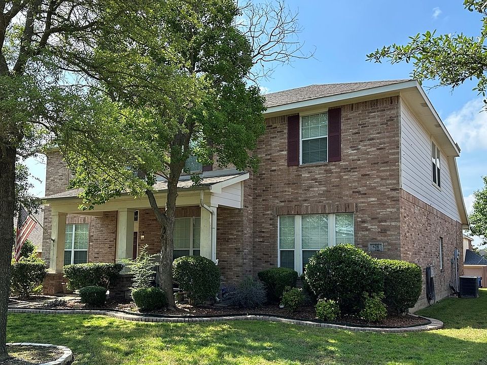 1st image of 628 Azalea Dr