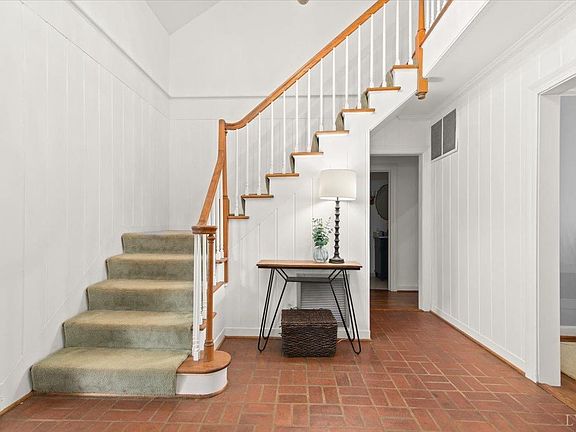 5th image of 2209 Falcon Hill Pl