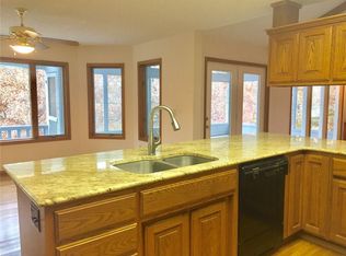 9 Hopeman Ln, Bella Vista, AR 72715
