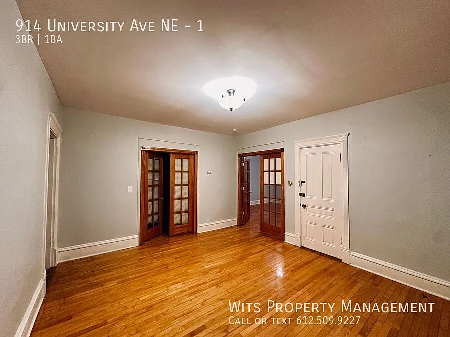Spacious 3 Bedroom in NE — Photo 4
