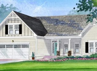 201 E Maritt St, Hampstead, NC 28443