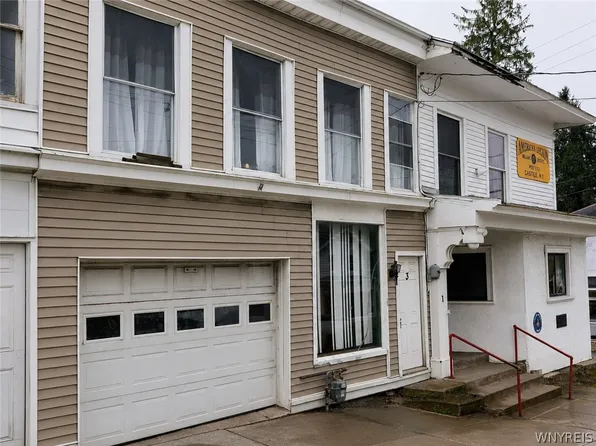 (undisclosed Address), Castile, NY 14427