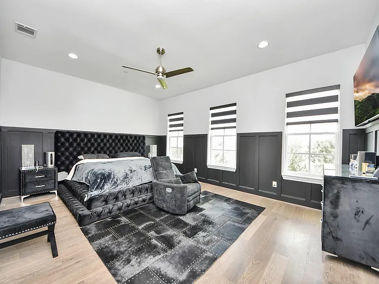 8724 Oak Kolbe Ln — Photo 34