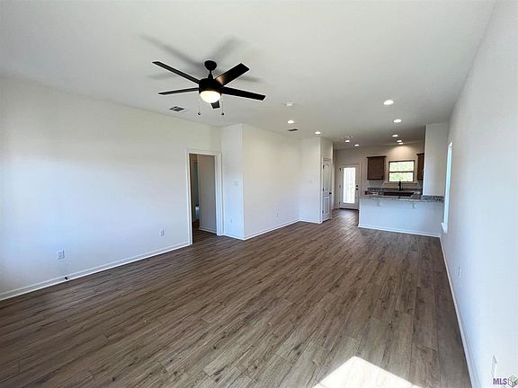 2nd image of 3737 Retreat Dr