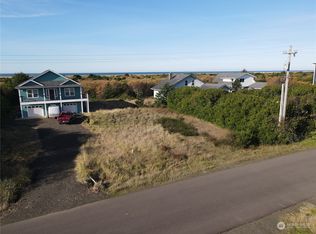 285 Sand Dune Ave SW, Ocean Shores, WA 98569