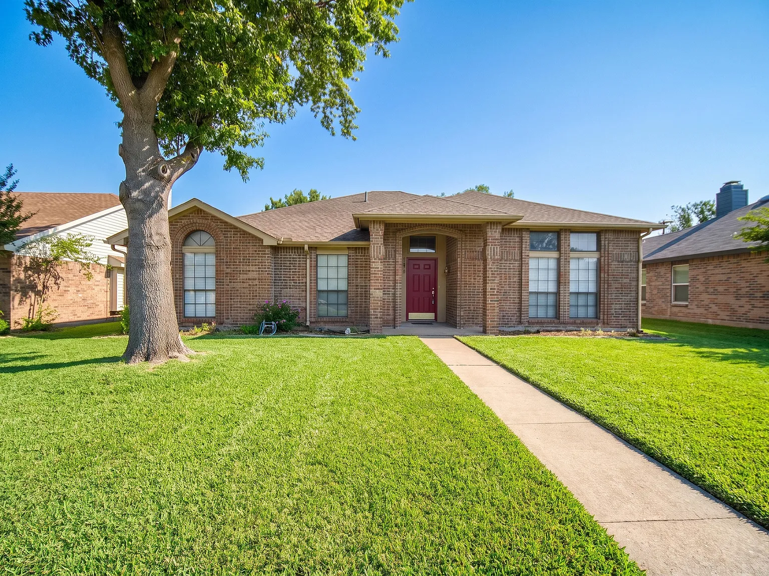4 bed, 2078 sqft, $2,200 — Photo 4