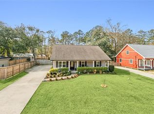 1926 Dupard St, Mandeville, LA 70448