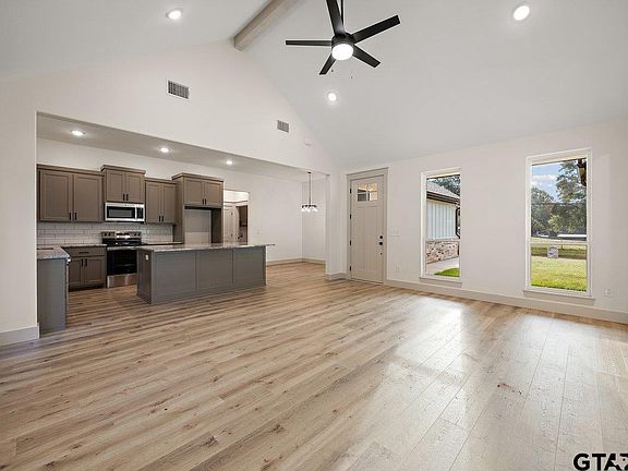 5th image of 175 Ellis St