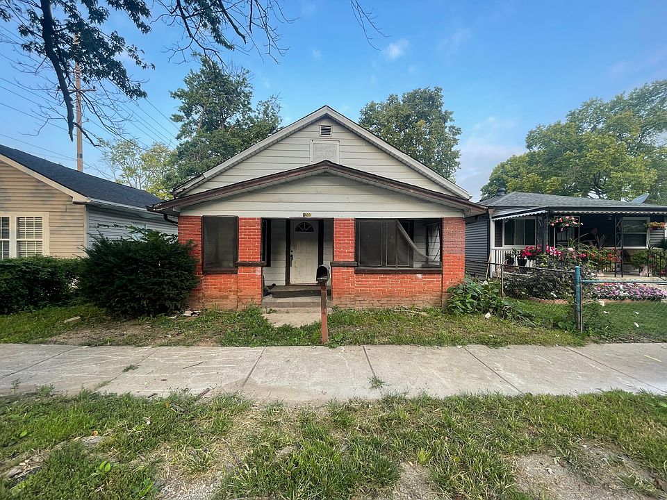 1st image of 1206 N Centennial St