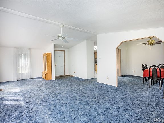 5th image of 31416 12th Avenue Ct E