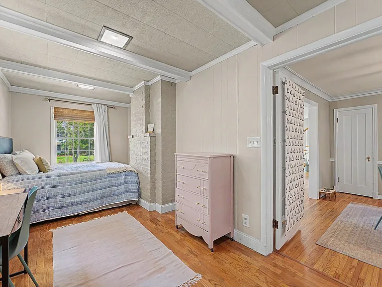 2523 S Cincinnati Ave — Photo 18