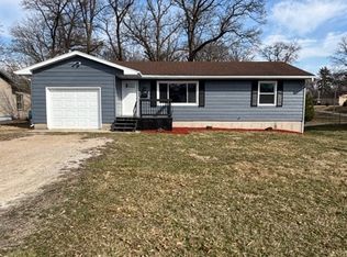 1108 S 3rd St, Effingham, IL 62401