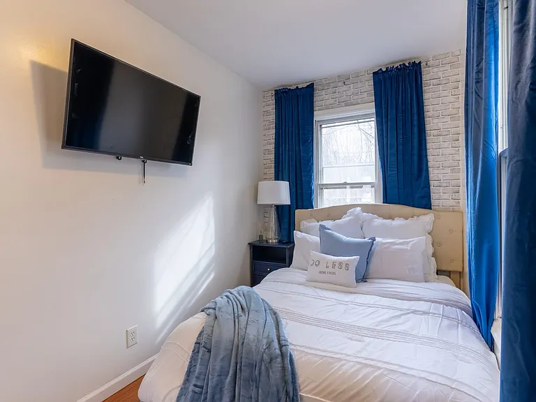 45 Highland Ave #1 — Photo 6