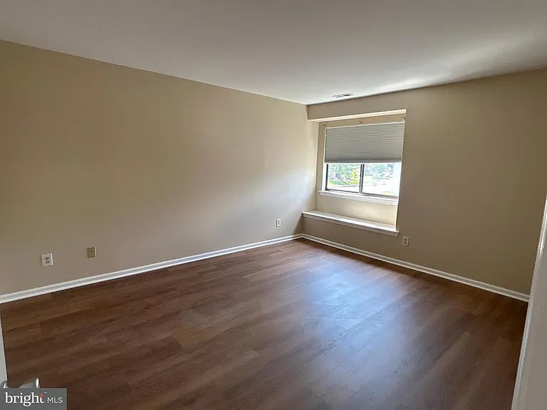 504 Britton Pl — Photo 15
