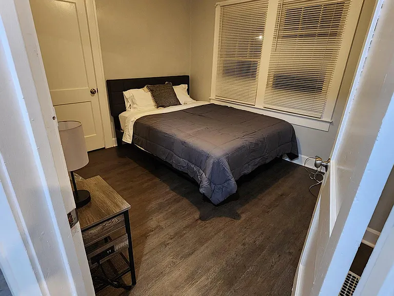4651 Hinesley Ave — Photo 8