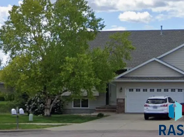 7514 W 58th St, Sioux Falls, SD 57106