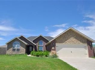 125 Solomon Cir, Forsyth, MO 65653