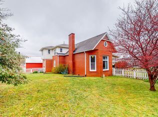 300 S Main St, Dickson, TN 37055