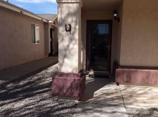 8005 Vista Tijeras Ln SW, Albuquerque, NM 87121