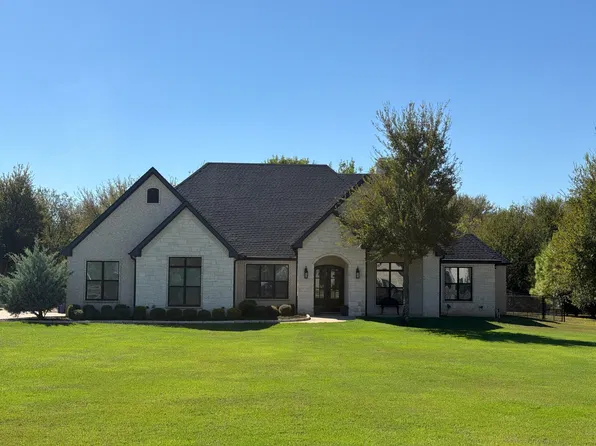 203 Chrissa Dr, Pottsboro, TX 75076