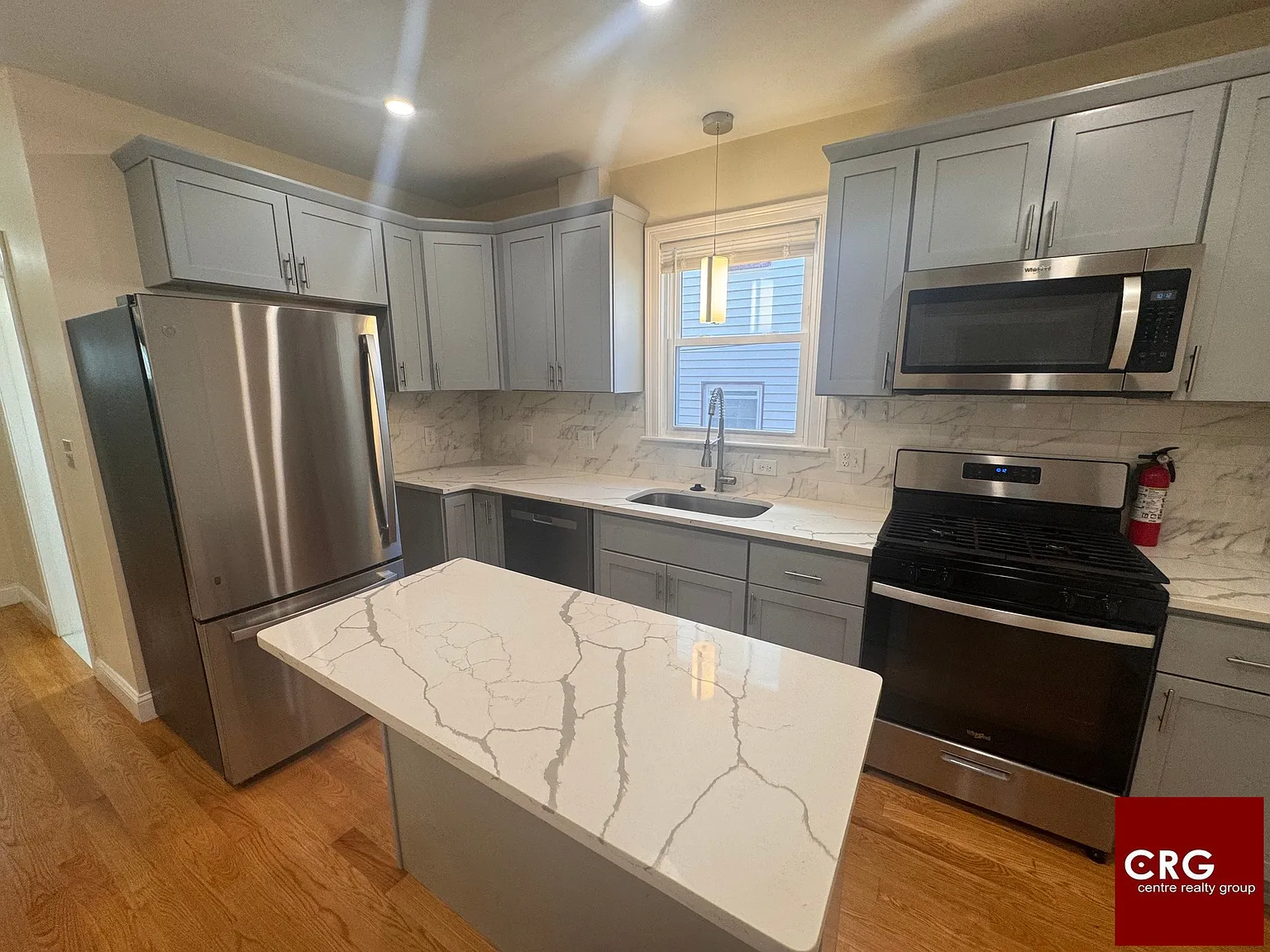 15 Windsor Rd — Photo 1