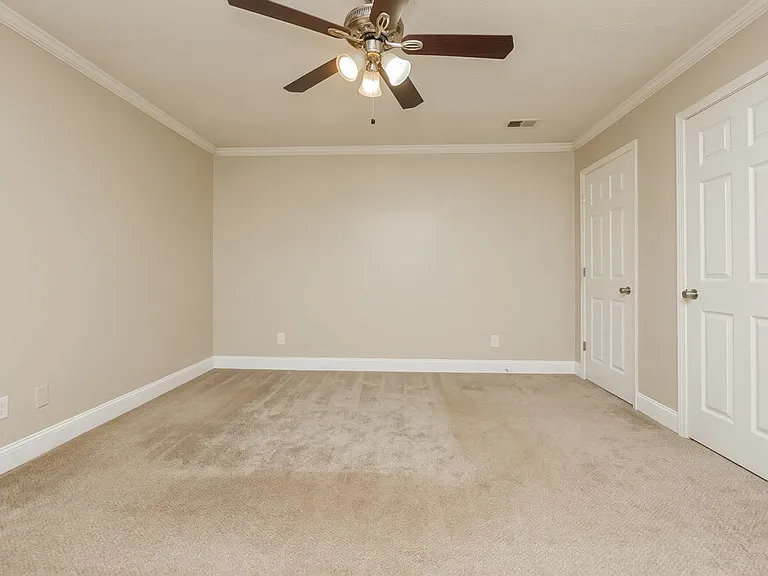 9346 Woodknoll Way — Photo 9