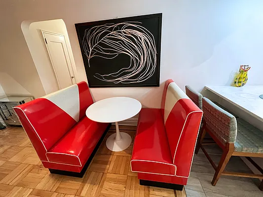 Rented by Apartment Luxe Realty Group, Inc | media 30