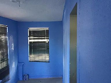 5th image of 2028 Baldwin St