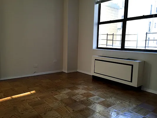 Rented by Keller Williams NYC | media 32