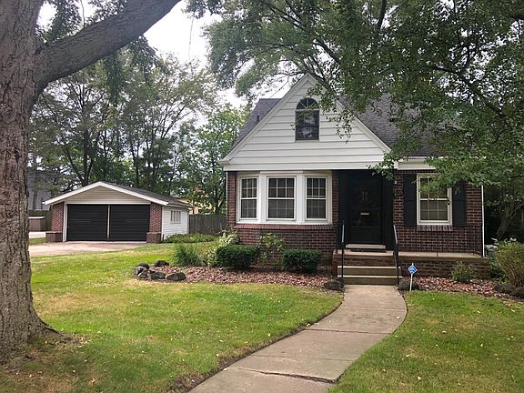 2nd image of 1625 W Farnum Ave