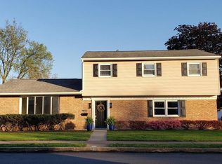 914 Cocklin St, Mechanicsburg, PA 17055