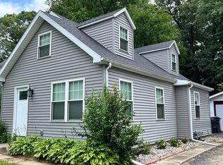 5258 N Riverview Dr, Kalamazoo, MI