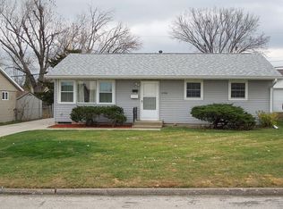 4308 Benton St NE, Cedar Rapids, IA 52402