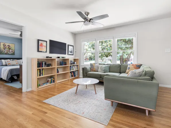 1701 N Greensboro St, Carrboro, NC 27510