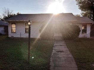 1005 Camp Dr, Waco, TX 76710