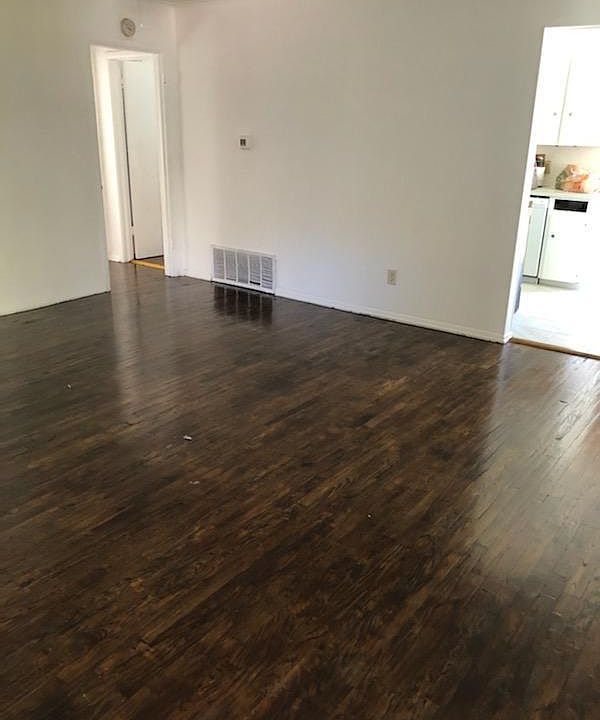 1st image of 6634 Ascot Ln