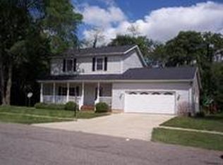 709 Bryce Rd, Kingsford Heights, IN 46346