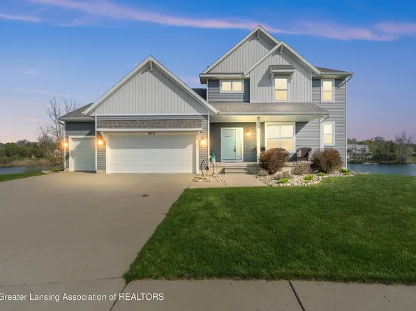 612 Launch Point Dr, Perry, MI 48872