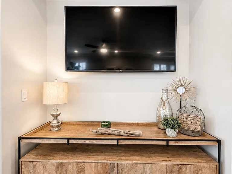101 Sunset Cir — Photo 17