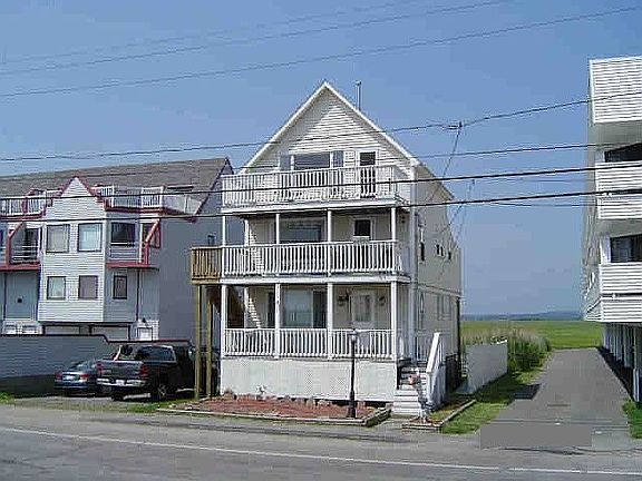 2nd image of 563 Ocean Blvd