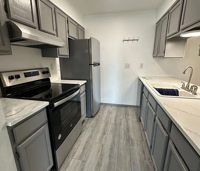 519 Wright St #305 — Photo 1