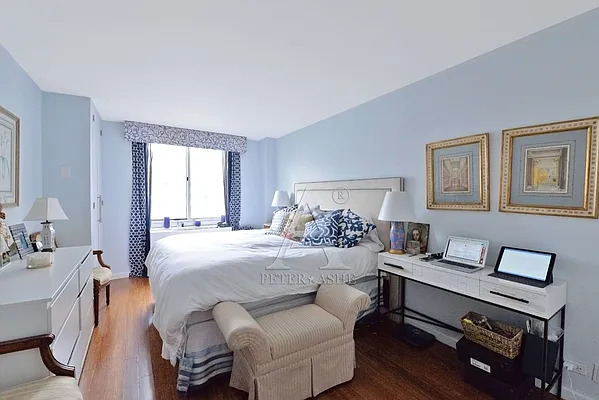 Rented by Peter Ashe | media 9