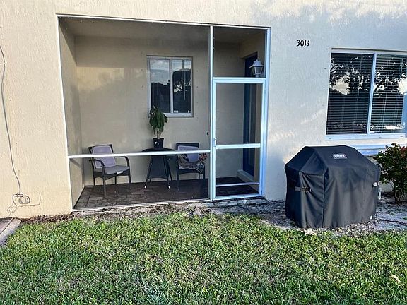 5th image of 3014 N Evergreen Cir