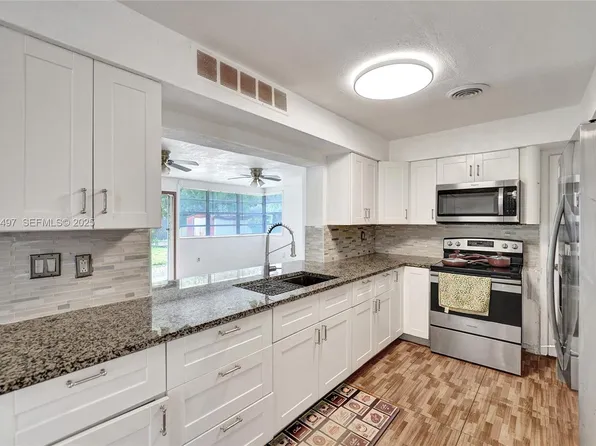 3330 Taft St, Hollywood, FL 33021