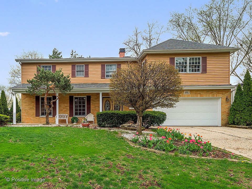 1st image of 1021 Belair Dr