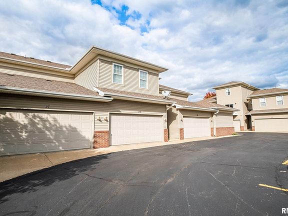3rd image of 11217 Oakwood Dr
